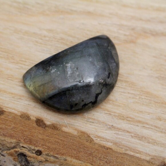 Labradorite Crystal 1/2 Moon Cabochon - Picture 5 of 13